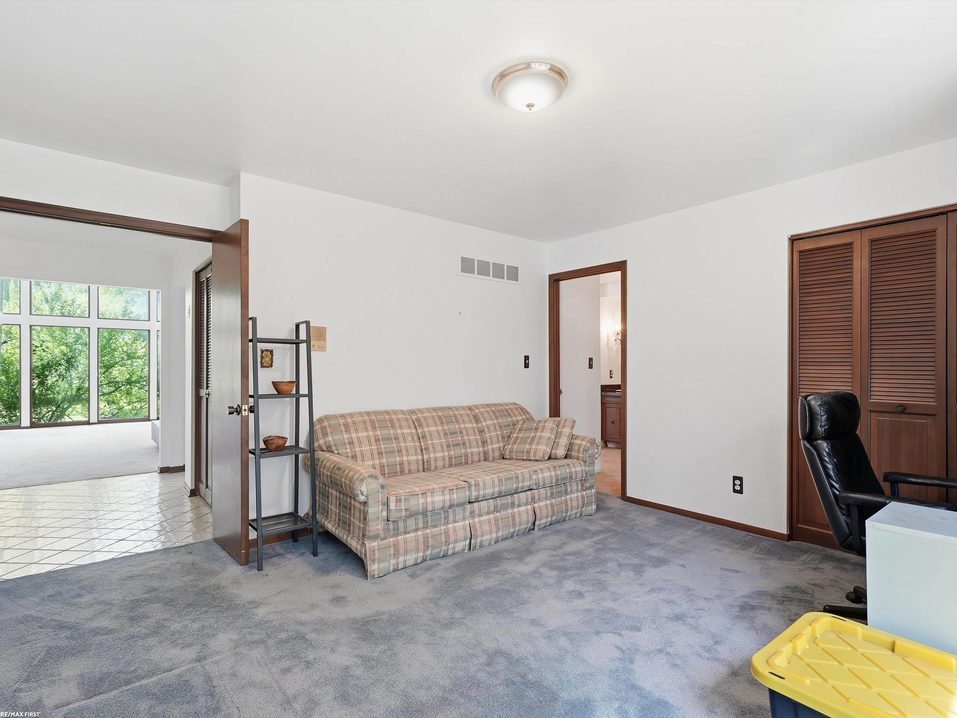 4677 Rolling Ridge Road West Bloomfield, MI 48323 - Photo 44 of 76