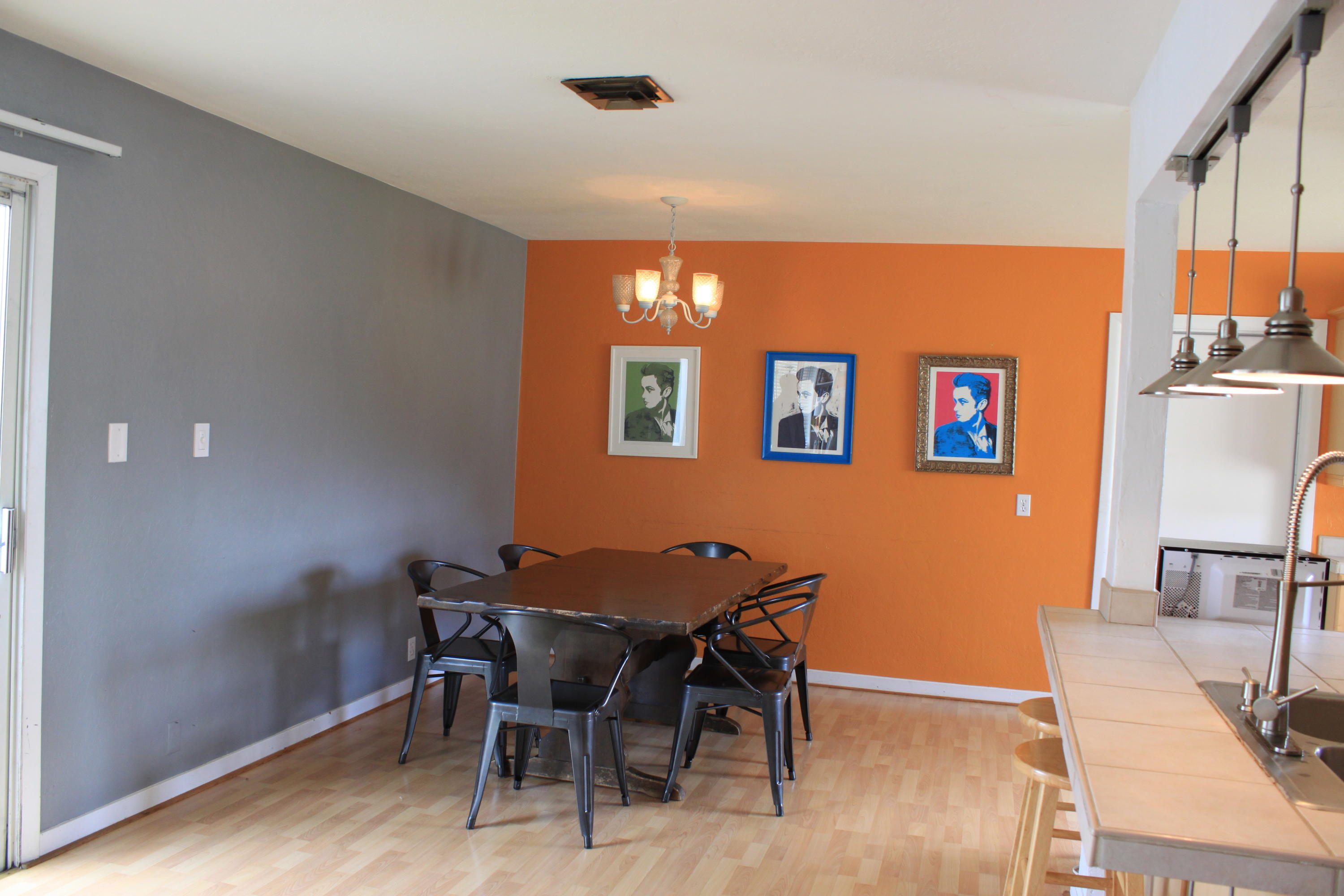 639 Ridge Road Redding, CA 96003 - Photo 6 of 16 Dining room Main