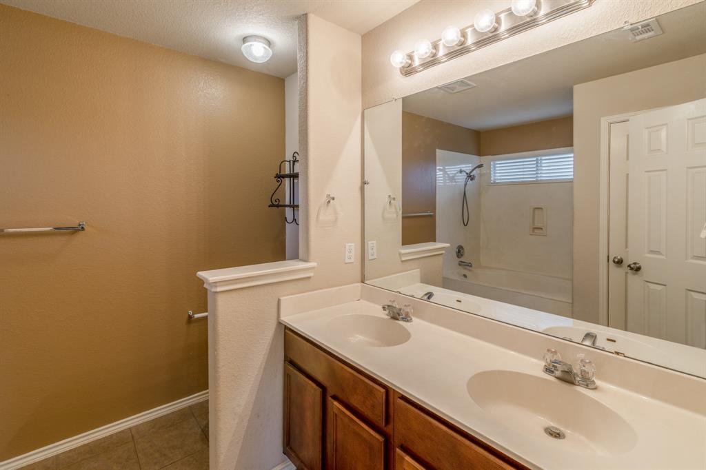 328 Baldwin Street Hutto, TX 78634 - Photo 13 of 28