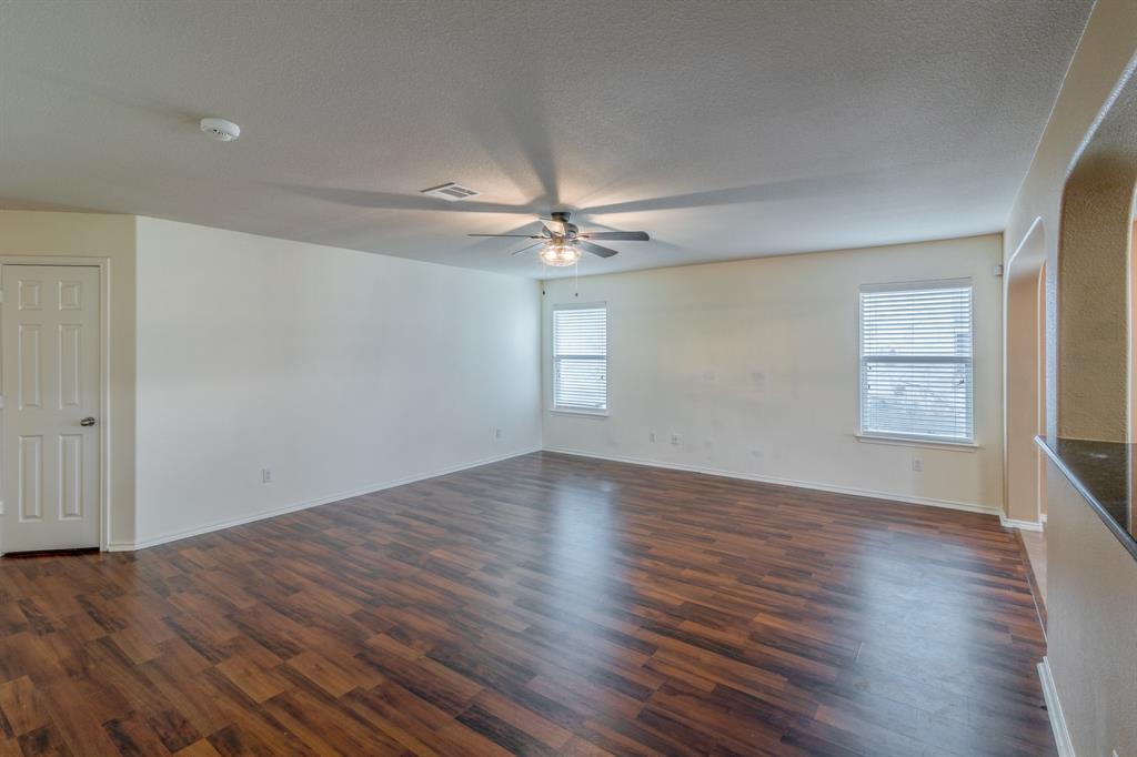 328 Baldwin Street Hutto, TX 78634 - Photo 9 of 28