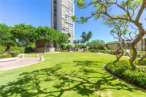 $660,000 | 583 Kamoku Street, Unit DH1907, Honolulu, HI 96826