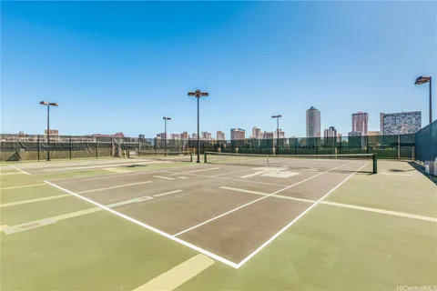 $660,000 | 583 Kamoku Street, Unit DH1907, Honolulu, HI 96826