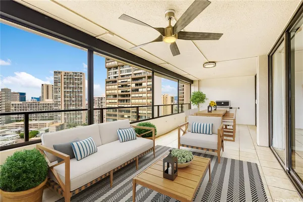 $660,000 | 583 Kamoku Street, Unit DH1907, Honolulu, HI 96826