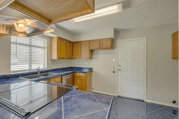 $1,550 | 6821 Sierra Drive, North Richland Hills, TX 76180