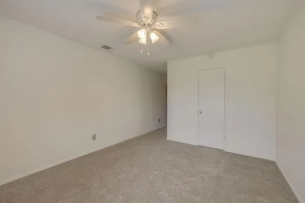 $1,550 | 6821 Sierra Drive, North Richland Hills, TX 76180