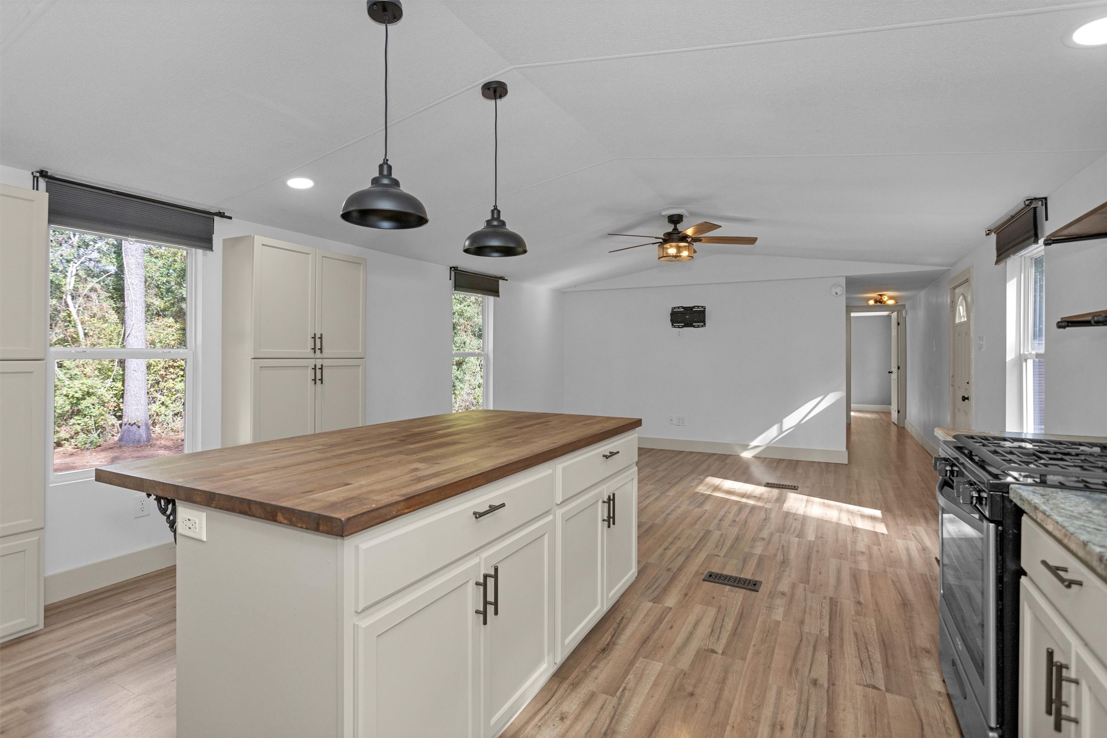 5500 Penny Road Cleveland, TX 77328 - Photo 6 of 27
