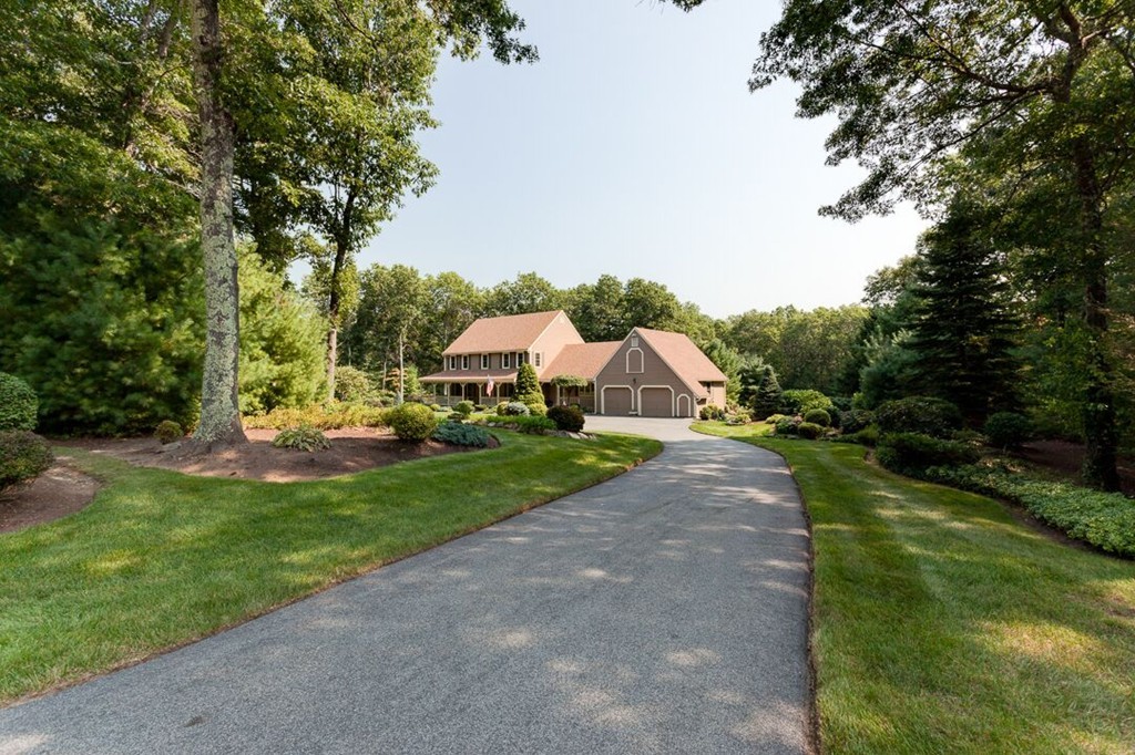 20 Indigo Farm Road North Smithfield, RI 02830 - Photo 2 of 30 a view of a street with a house in the background