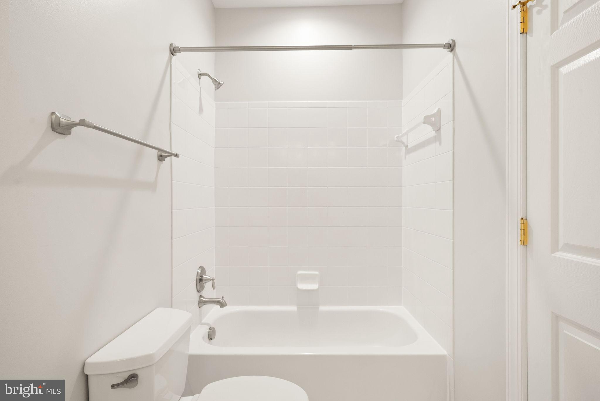 9401 Keyser Road Nokesville, VA 20181 - Photo 51 of 106 Bathroom 1