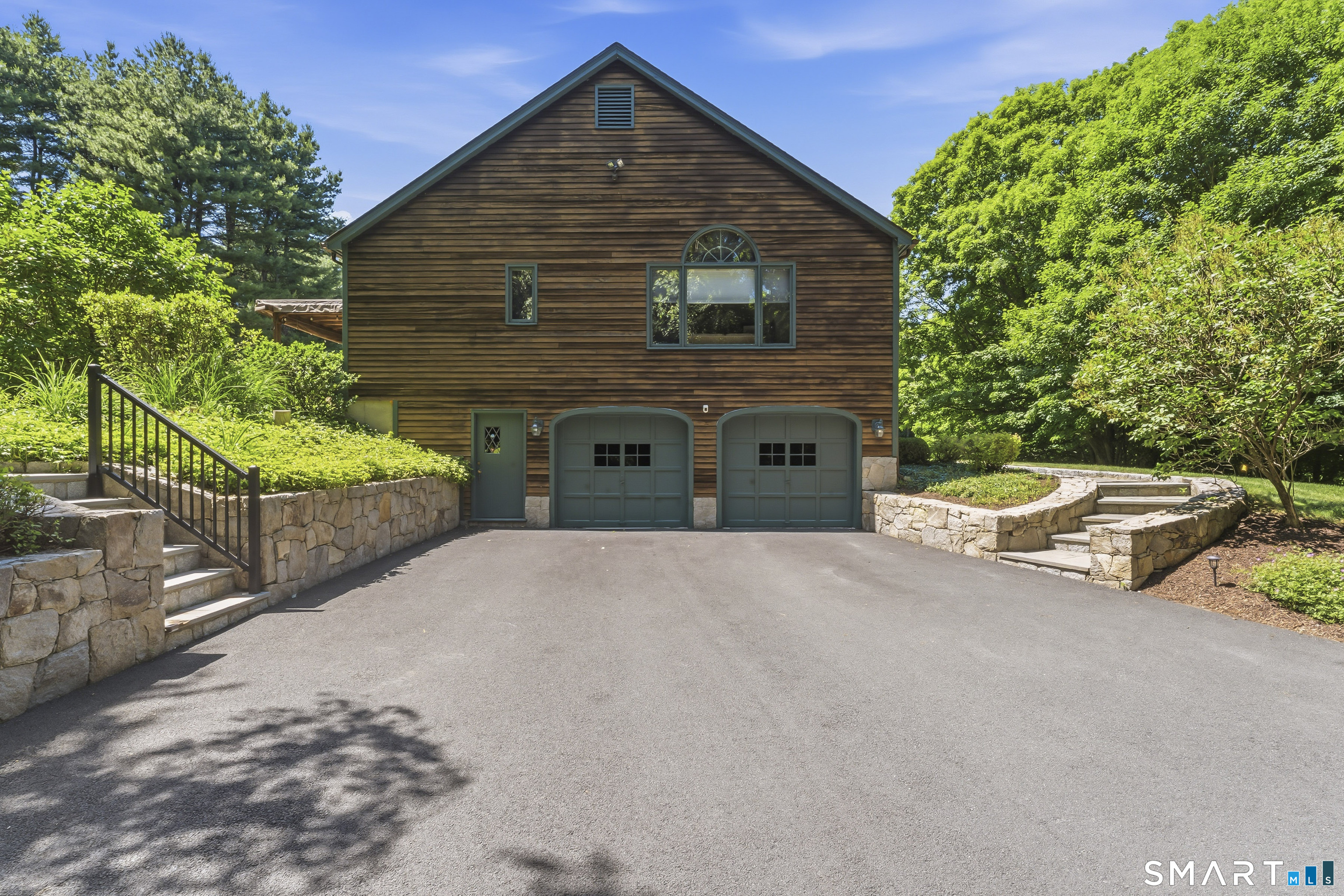 16 Palestine Road Newtown, CT 06470 - Photo 2 of 40