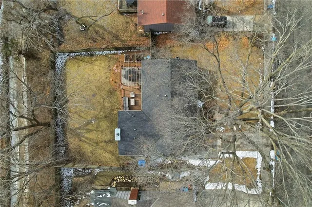 $389,000 | 7705 Colonial Drive, Prairie Village, KS 66208