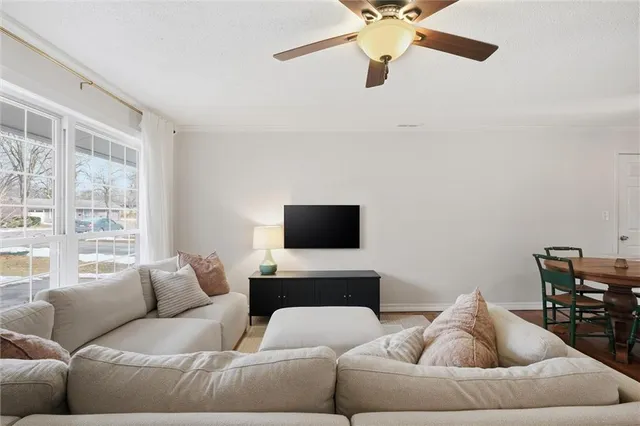 $389,000 | 7705 Colonial Drive, Prairie Village, KS 66208