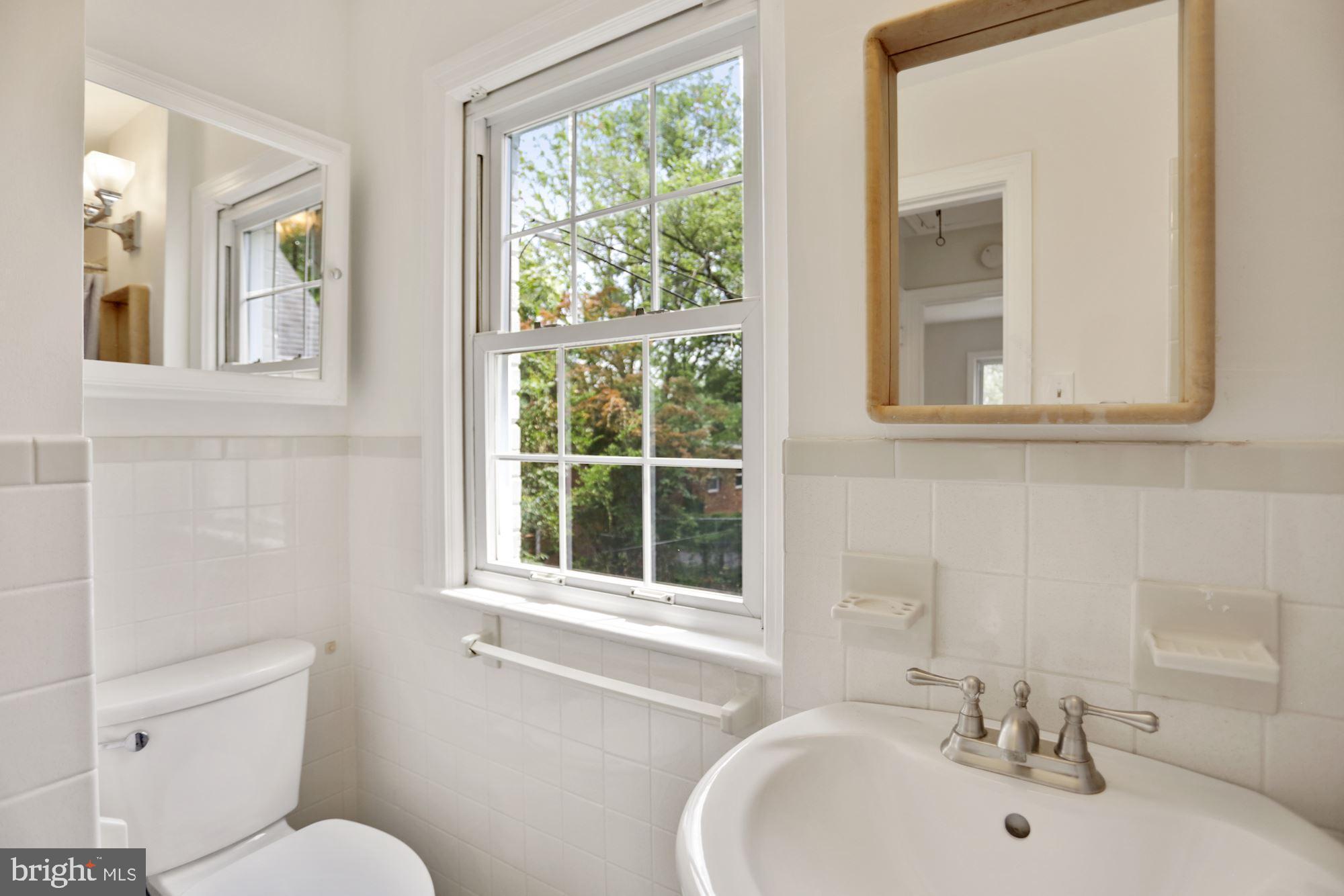 2810 Rittenhouse Street Northwest Washington, DC 20015 - Photo 19 of 24 Hall bath
