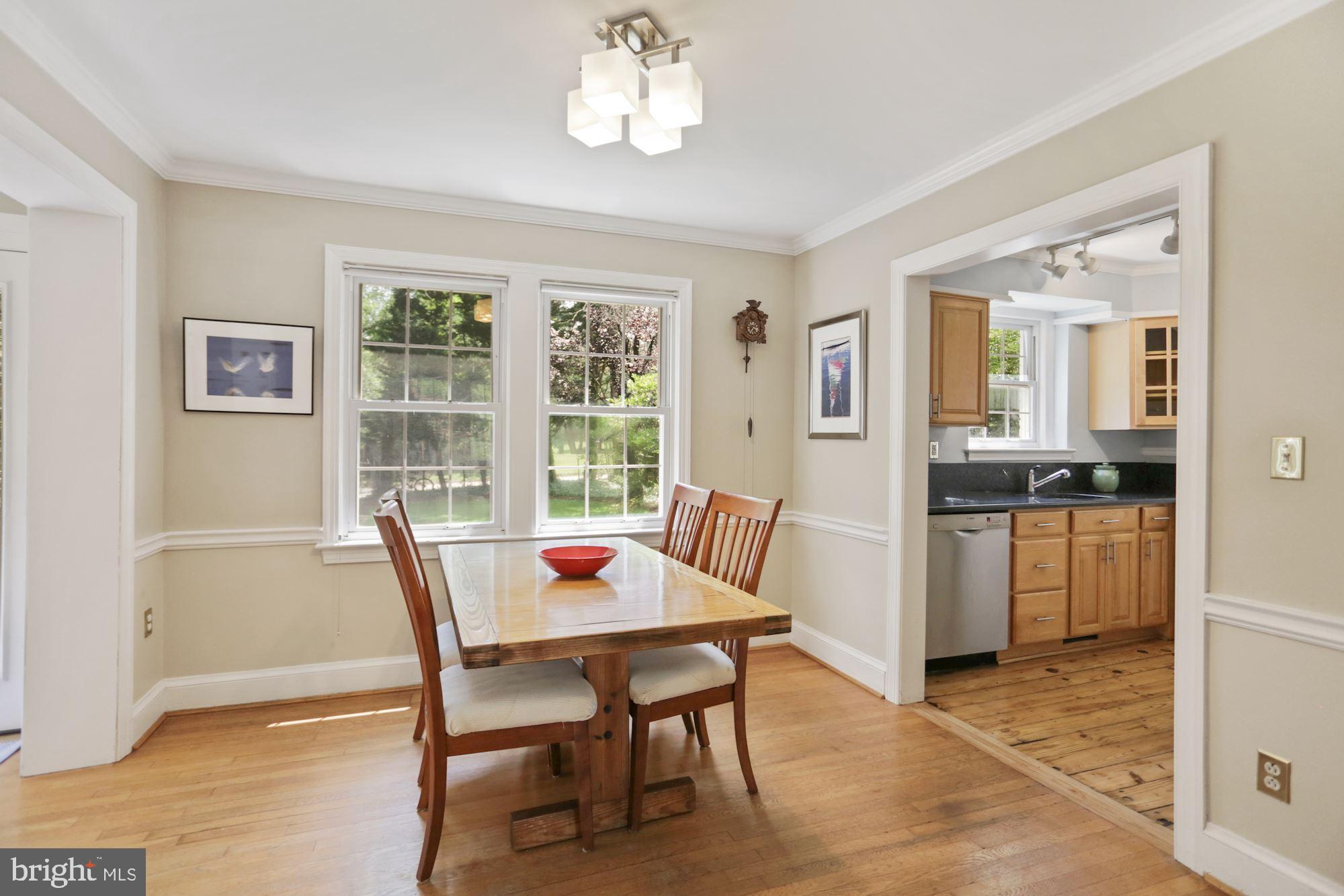 2810 Rittenhouse Street Northwest Washington, DC 20015 - Photo 7 of 24 Dining room