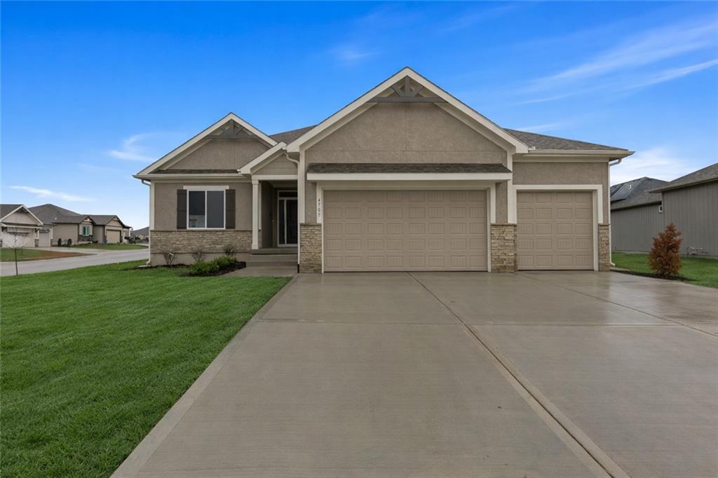 4705 Southwest 2nd Street Blue Springs, MO 64014 - Photo 1 of 34