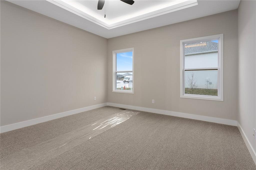 4705 Southwest 2nd Street Blue Springs, MO 64014 - Photo 15 of 34