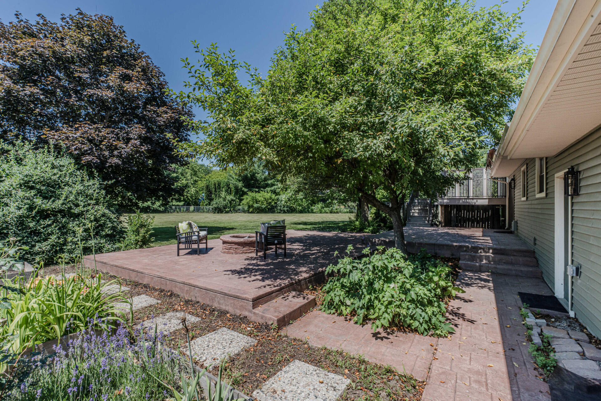 7532 Dell Road Saline, MI 48176 - Photo 3 of 81 3