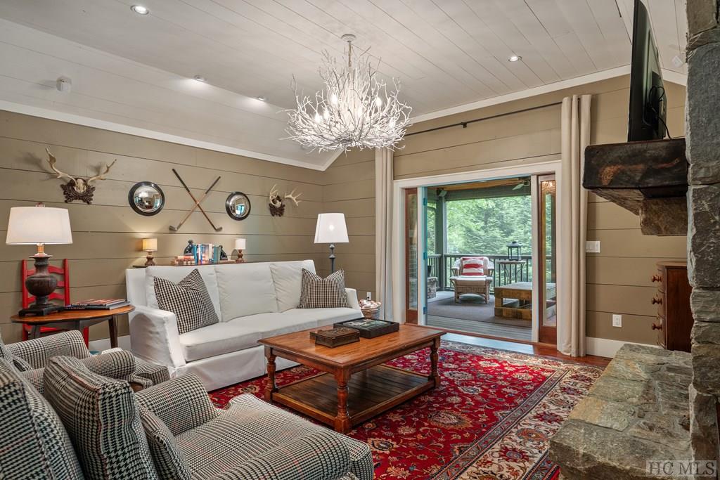 662 Wyanoak Road Highlands, NC 28741 - Photo 4 of 27 Gallery Image 4
