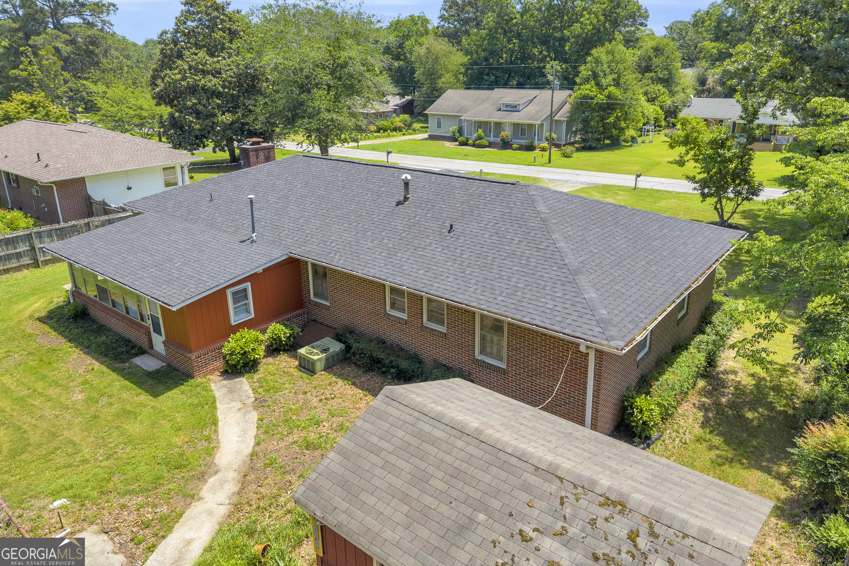 128 Smith Street Hartwell, GA 30643 - Photo 11 of 38