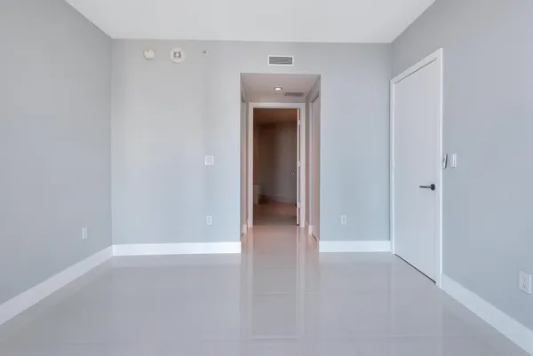 $6,150 | 1300 South Miami Avenue, Unit 2401, Miami, FL 33130