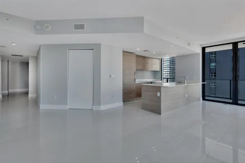 $6,150 | 1300 South Miami Avenue, Unit 2401, Miami, FL 33130