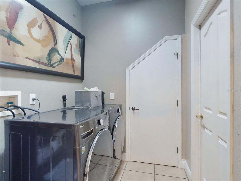 3040 Butler Ridge Road Deltona, FL 32738 - Photo 5 of 66
