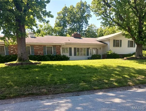 $150,000 | 4904 Paris Drive, Godfrey, IL 62035