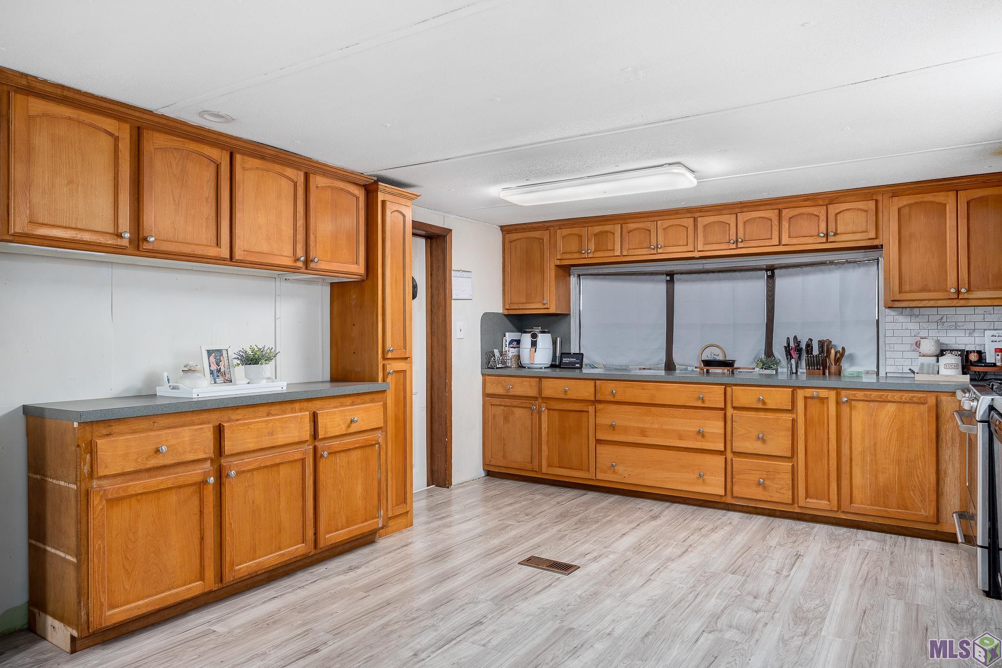 16481 Kinchen Road Livingston, LA 70754 - Photo 13 of 25 Ample Cabinetry