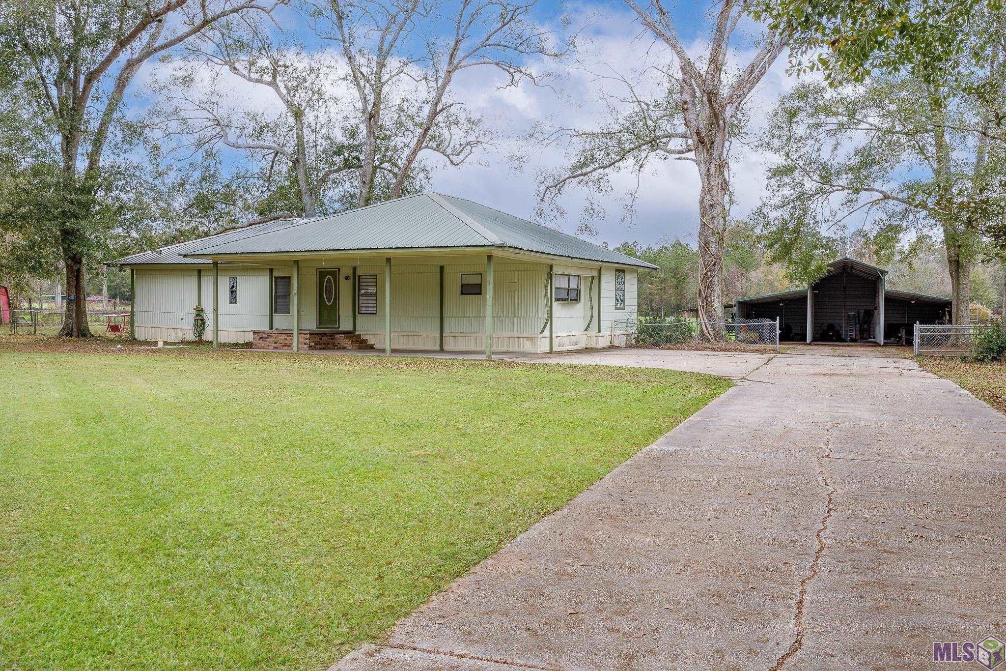 16481 Kinchen Road Livingston, LA 70754 - Photo 2 of 25 16481 Kinchen Rd