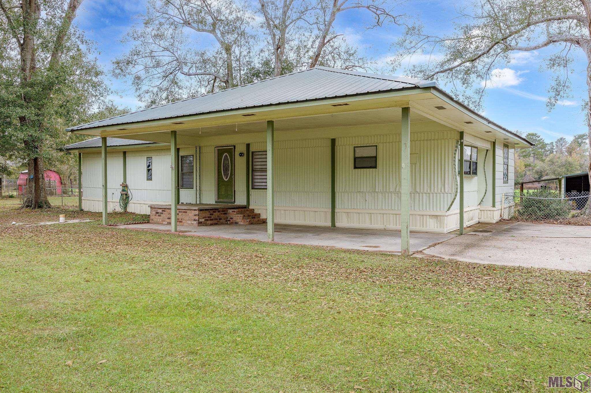 16481 Kinchen Road Livingston, LA 70754 - Photo 3 of 25 Carport