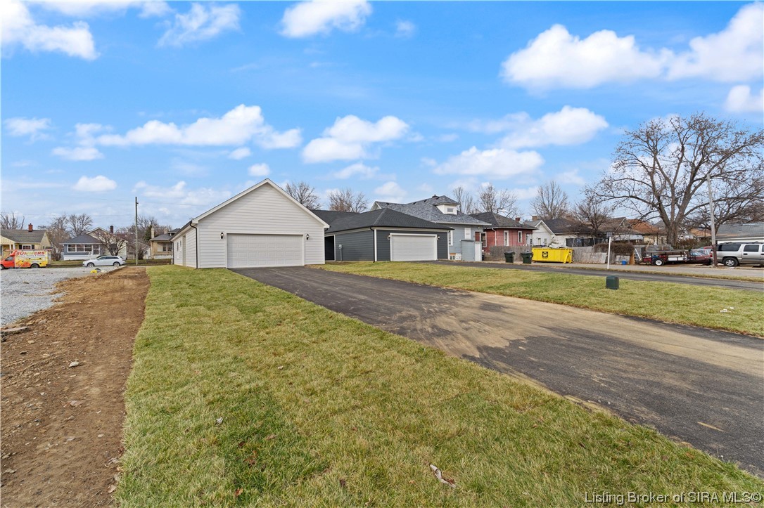2206 East Spring Street New Albany, IN 47150 - Photo 9 of 45 Gallery Image 9