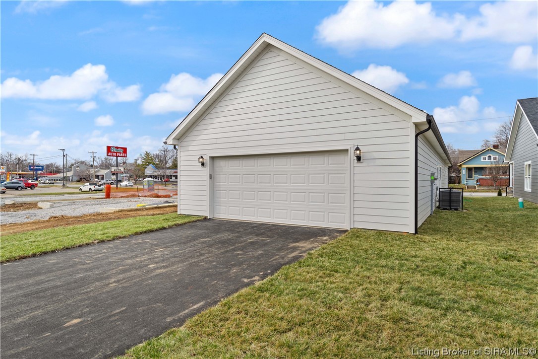 2206 East Spring Street New Albany, IN 47150 - Photo 10 of 45 Gallery Image 10