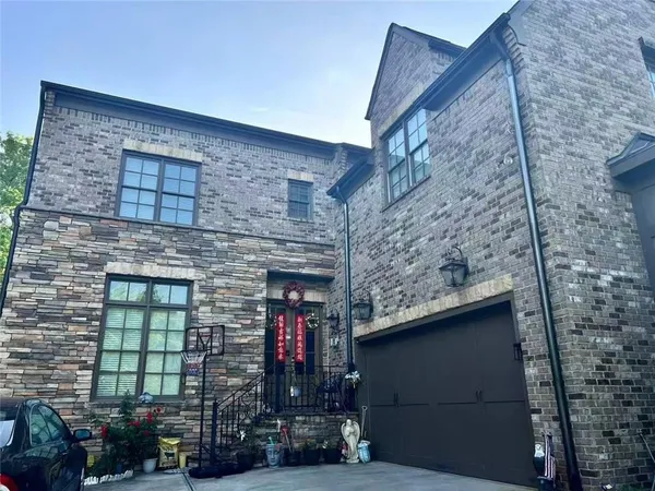 $2,000 | 3816 Chamblee Dunwoody Road, Atlanta, GA 30341