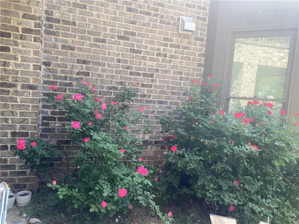 $2,000 | 3816 Chamblee Dunwoody Road, Atlanta, GA 30341