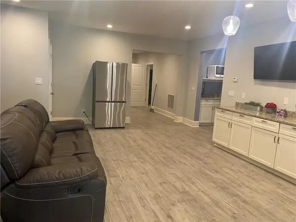$2,000 | 3816 Chamblee Dunwoody Road, Atlanta, GA 30341