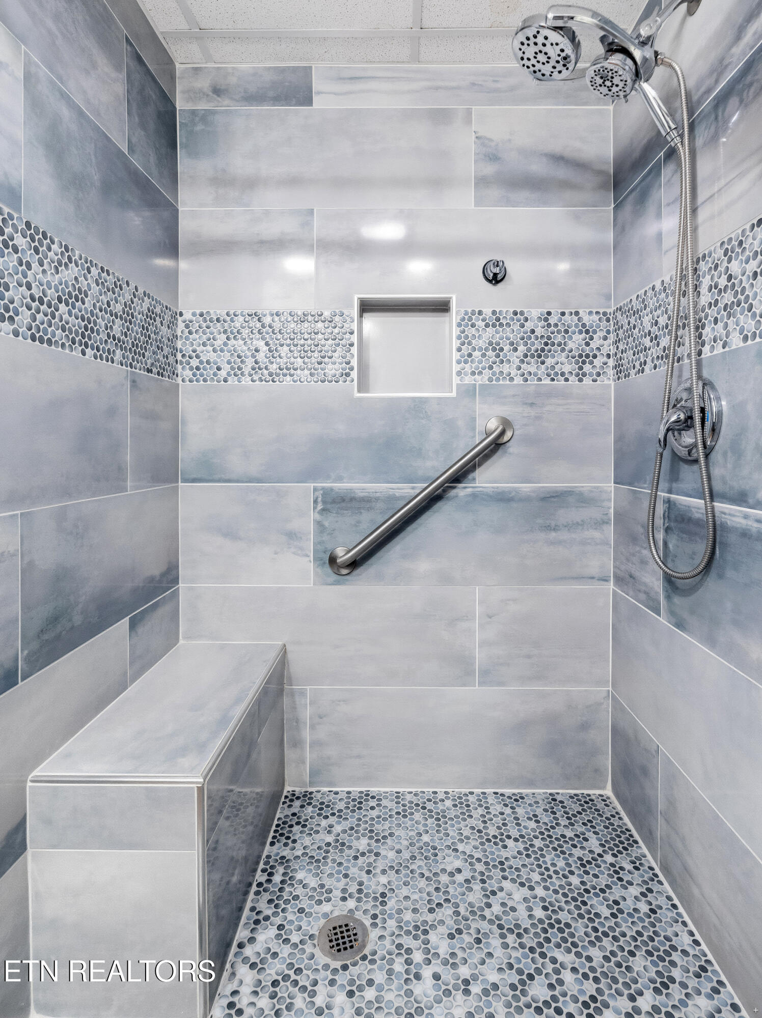 4120 West Emory Road Powell, TN 37849 - Photo 33 of 39 Tiled shower!