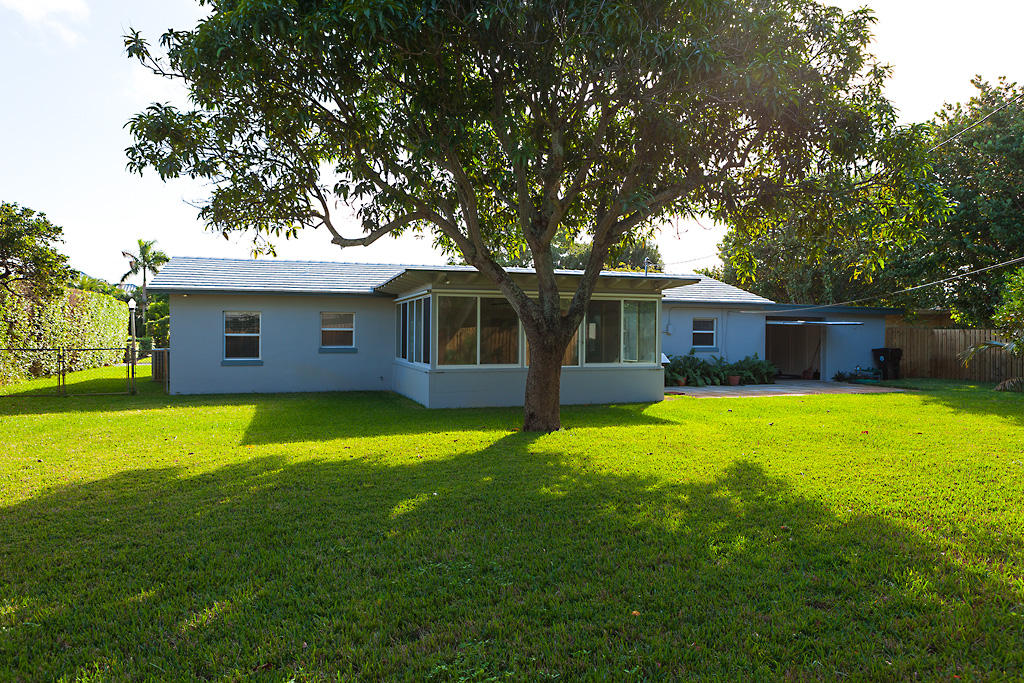 235 Potter Road West Palm Beach, FL 33405 - Photo 11 of 12 20141205_235Potter_032.jpg