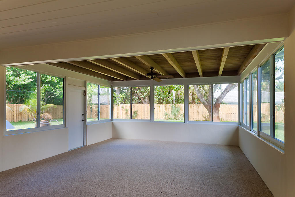235 Potter Road West Palm Beach, FL 33405 - Photo 7 of 12 20141205_235Potter_015.jpg
