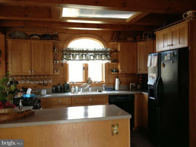 2558 Davidsonville Road Gambrills, MD 21054 - Photo 6 of 30 Kitchen