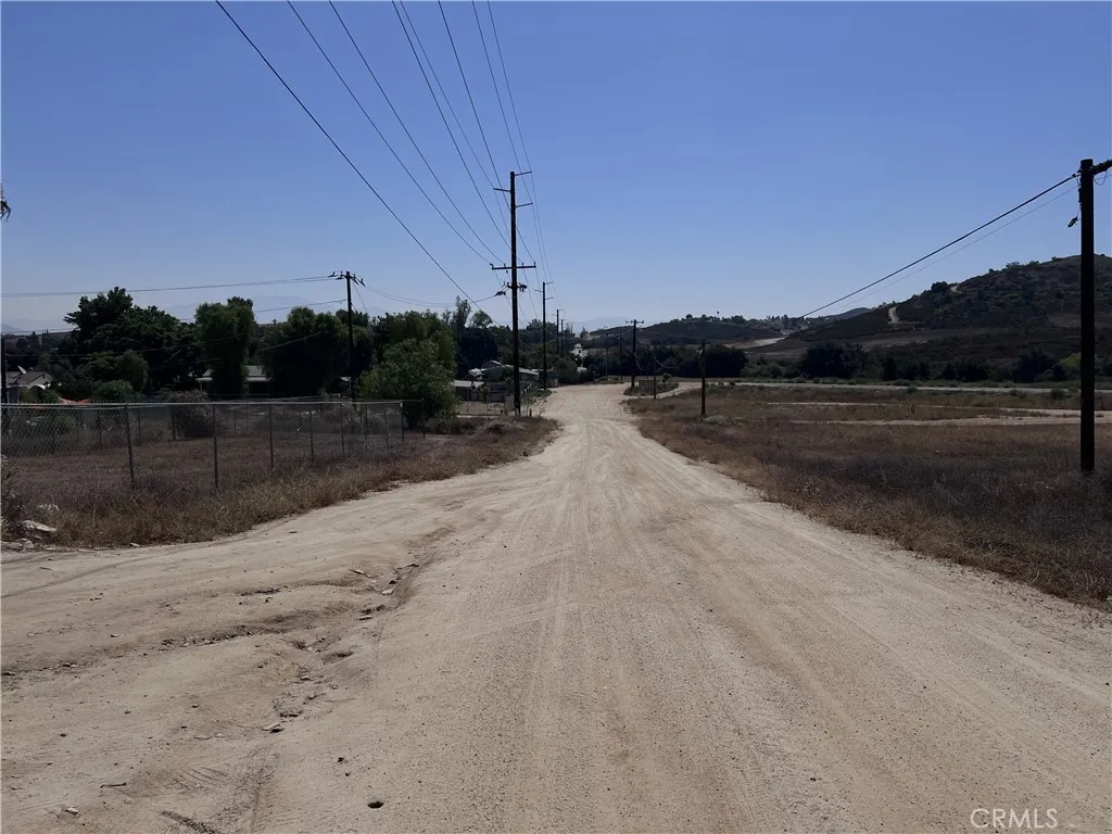 32962 West Wildomar, CA 92595 - Photo 6 of 9 a view of a lake