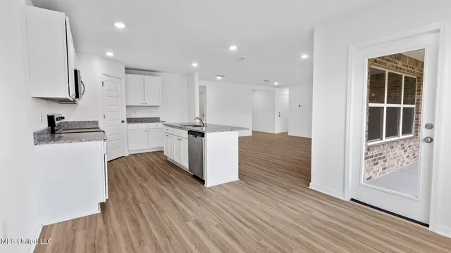 $260,900 | 117 Dewberry Drive, Leakesville, MS 39451