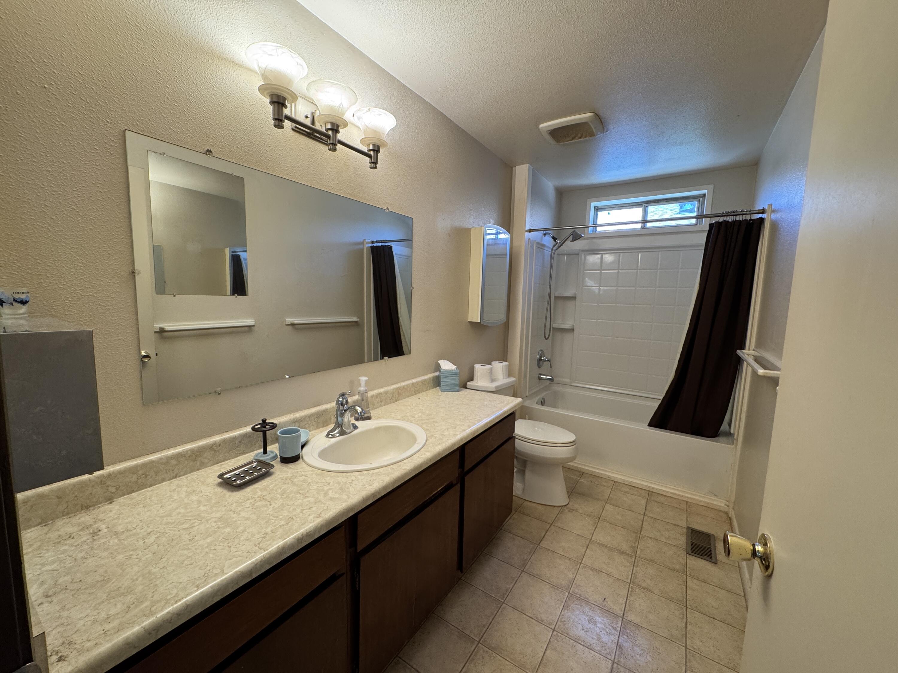 20694 Roff Way Burney, CA 96013 - Photo 26 of 31 20260708_203209387_iOS
