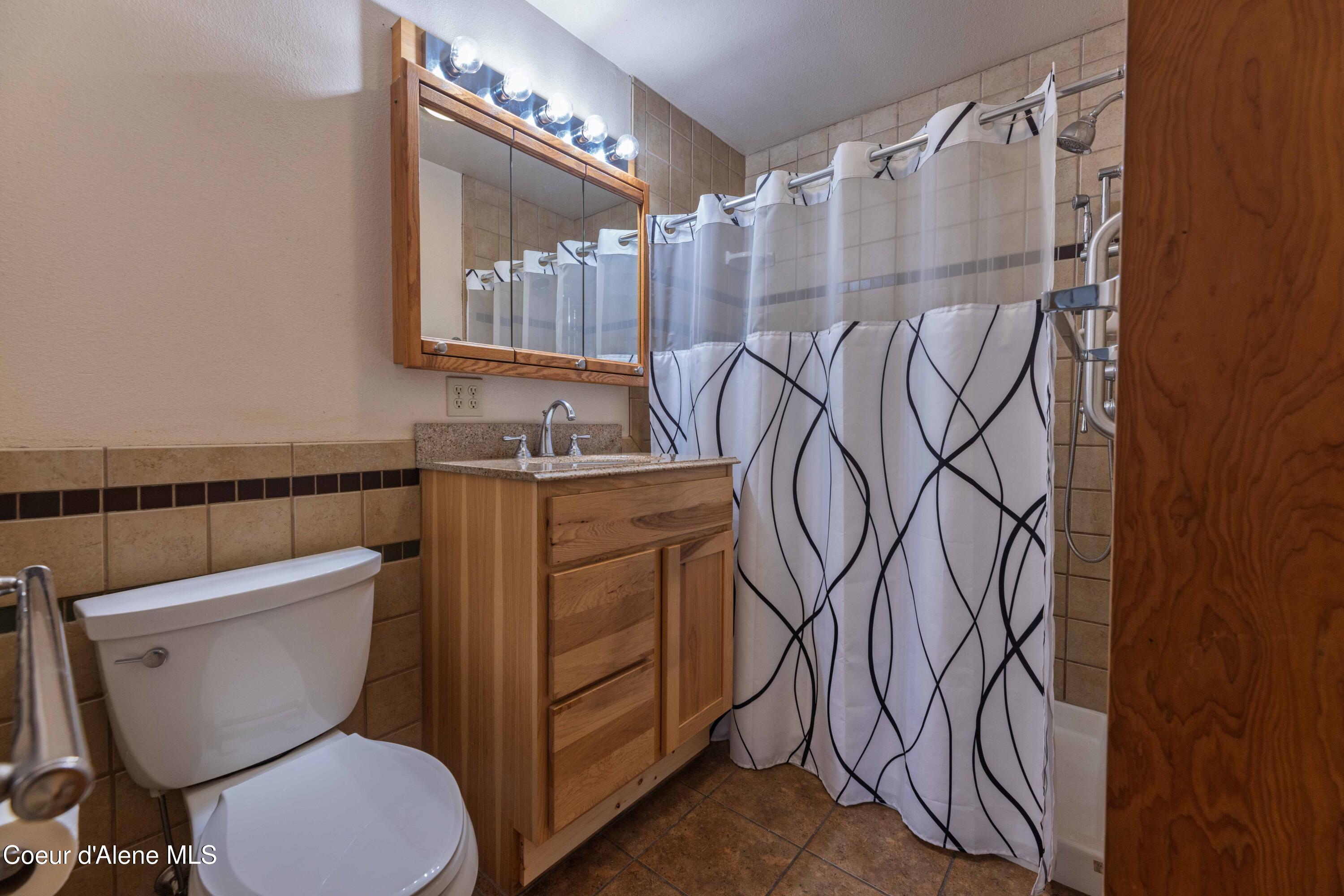 333 South 14th Street St. Maries, ID 83861 - Photo 29 of 39 Master Bath