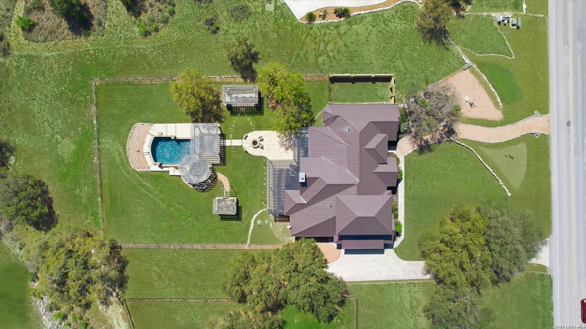 439 Mystic Parkway Spring Branch, TX 78070 - Photo 33 of 39 an aerial view of a house