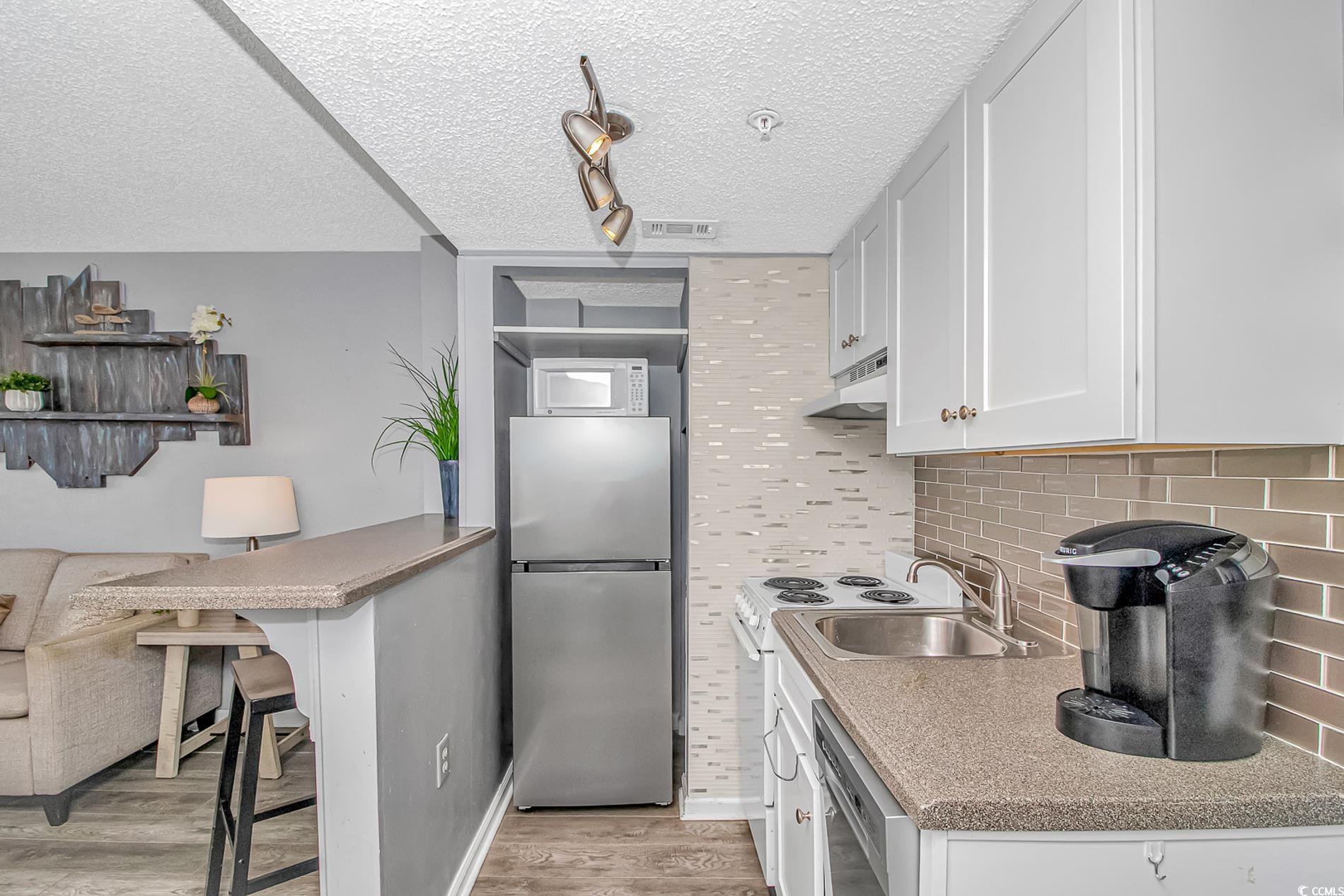 2310 North Ocean Boulevard, Unit 301 Myrtle Beach, SC 29577 - Photo 7 of 29