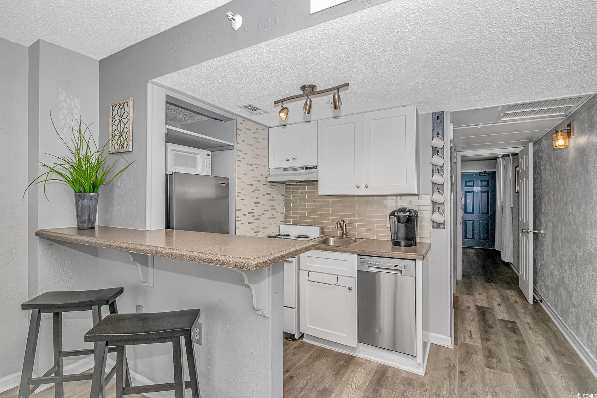 2310 North Ocean Boulevard, Unit 301 Myrtle Beach, SC 29577 - Photo 8 of 29