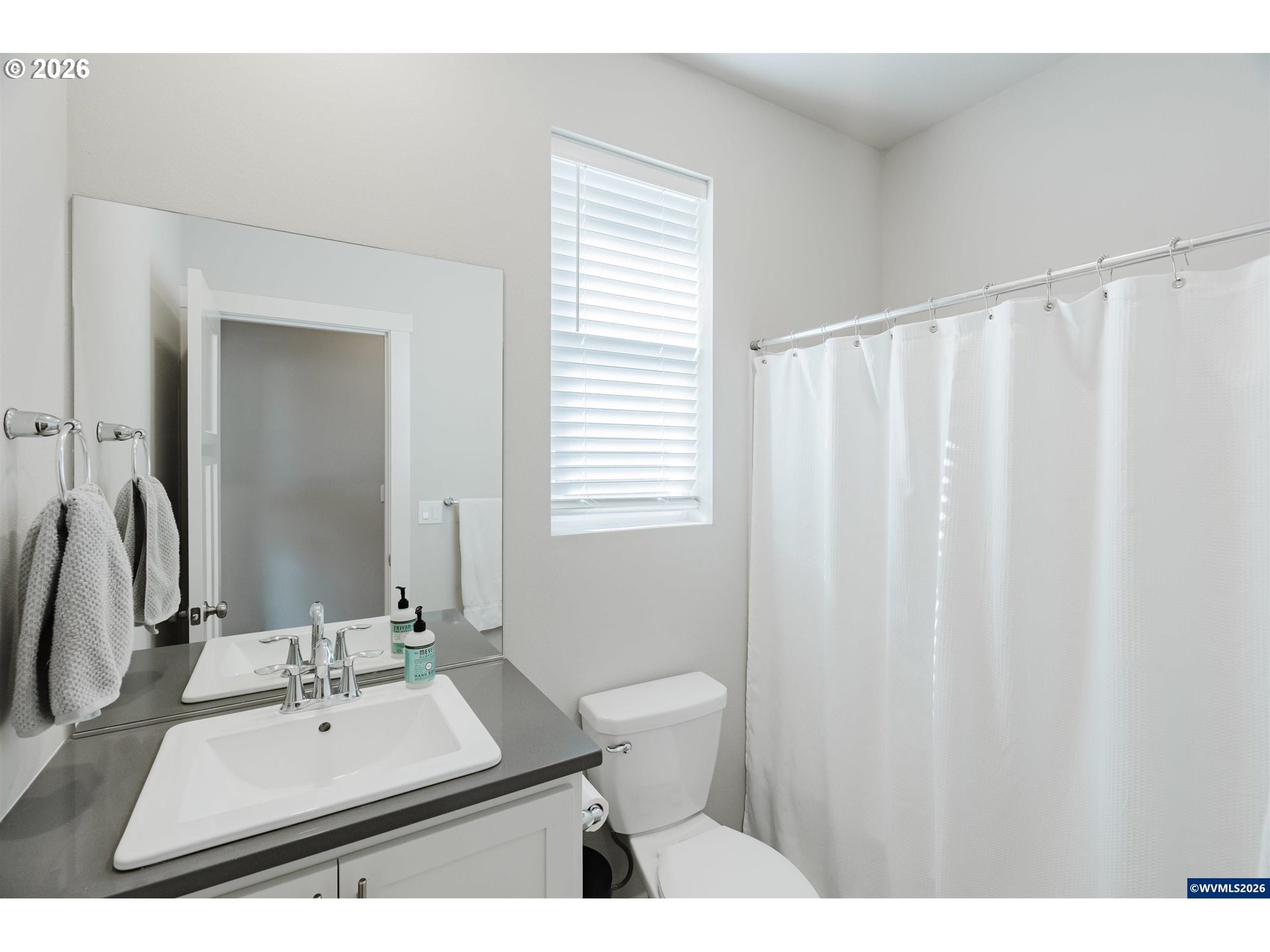 210 Walnut Street Mount Angel, OR 97362 - Photo 15 of 19