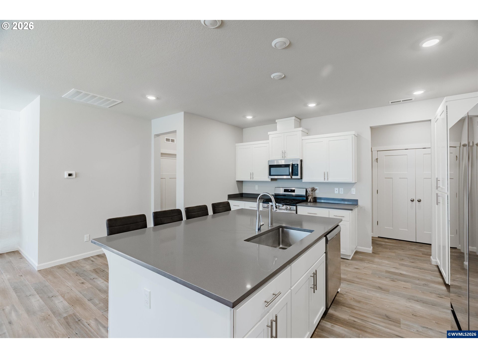 210 Walnut Street Mount Angel, OR 97362 - Photo 7 of 19