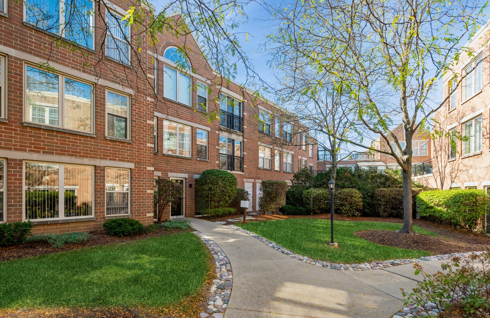 1625 Glenview Road, Unit 312 Glenview, IL 60025 - Photo 1 of 13 Gallery Image 1