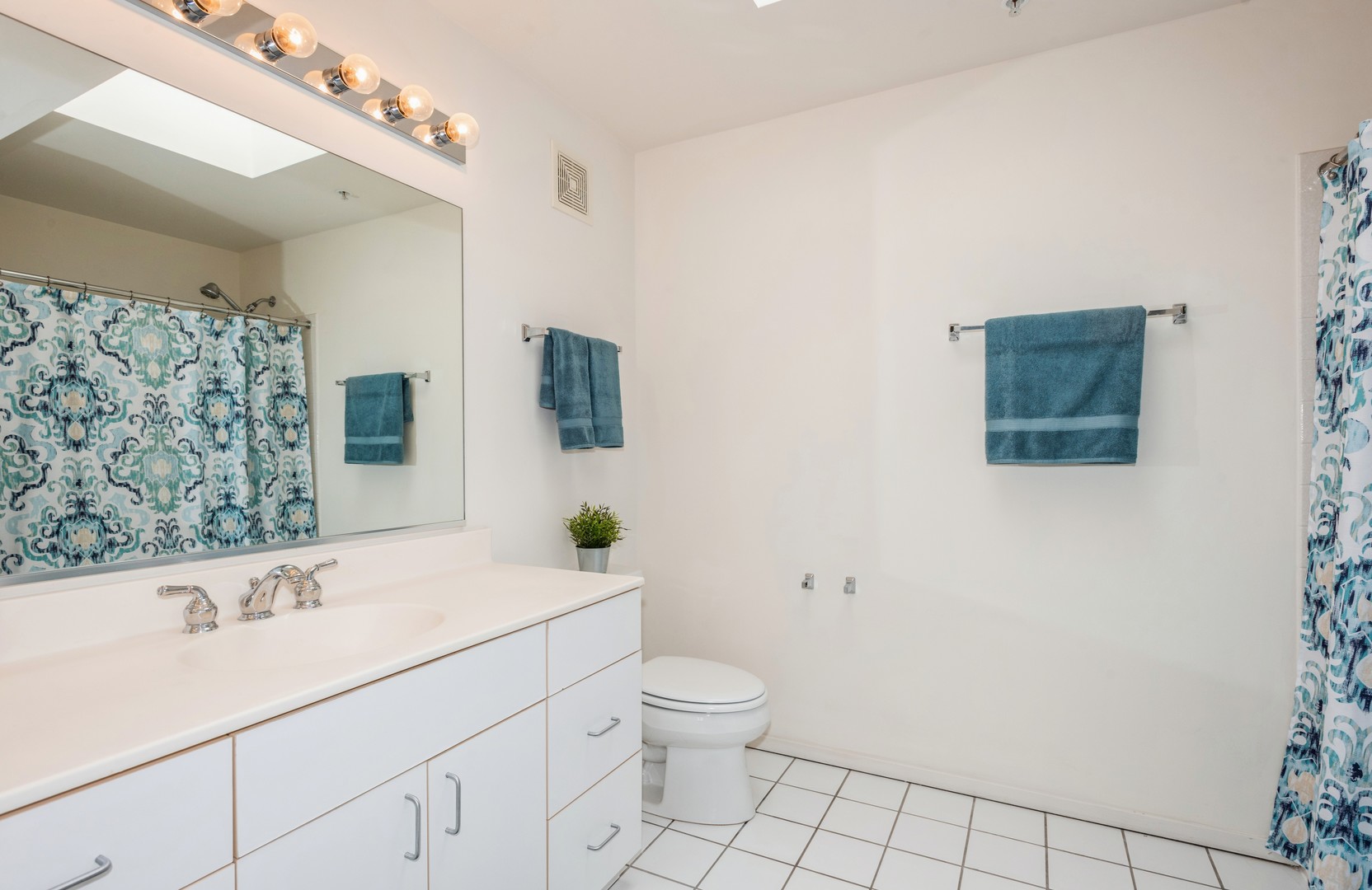 1625 Glenview Road, Unit 312 Glenview, IL 60025 - Photo 11 of 13 Gallery Image 11