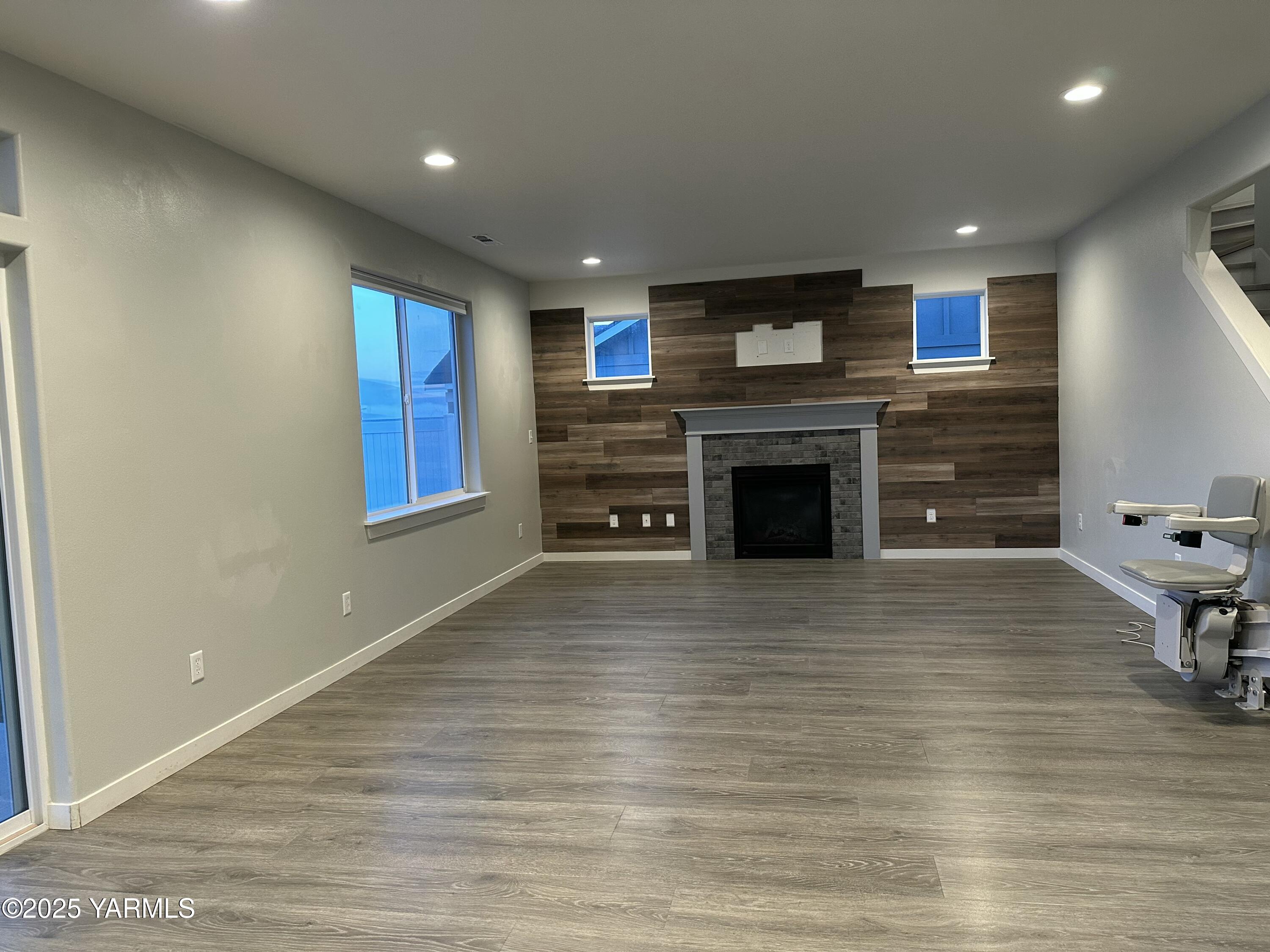 519 LaCoursiere Street Moxee, WA 98936 - Photo 16 of 28 IMG_20251203_105652